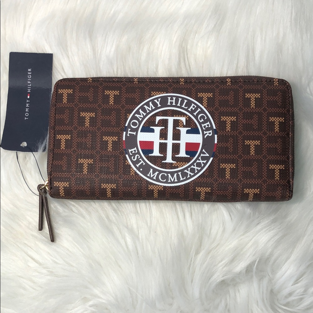 NWT Tommy Hilfiger monogram zip-around organizer wallet. NEW